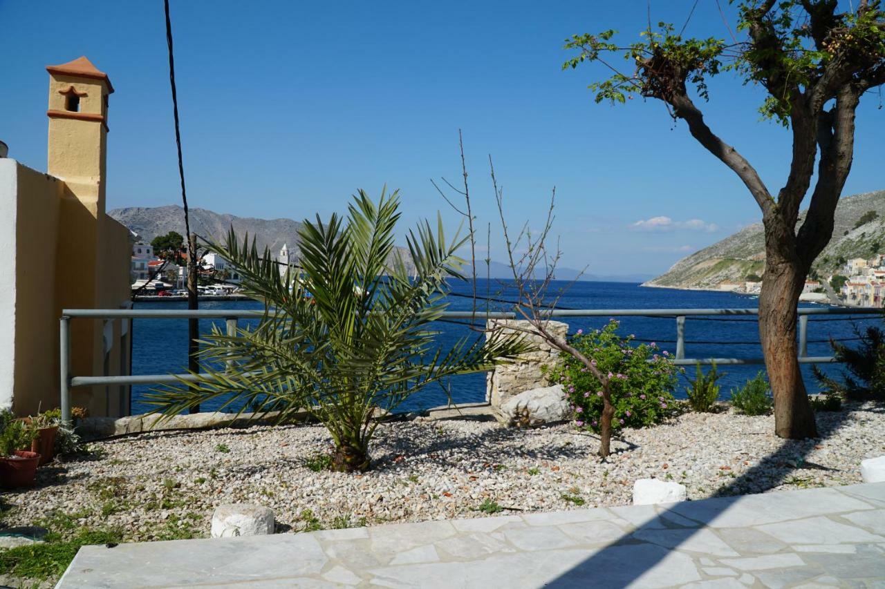 Apartment Gialos Symi Exteriör bild