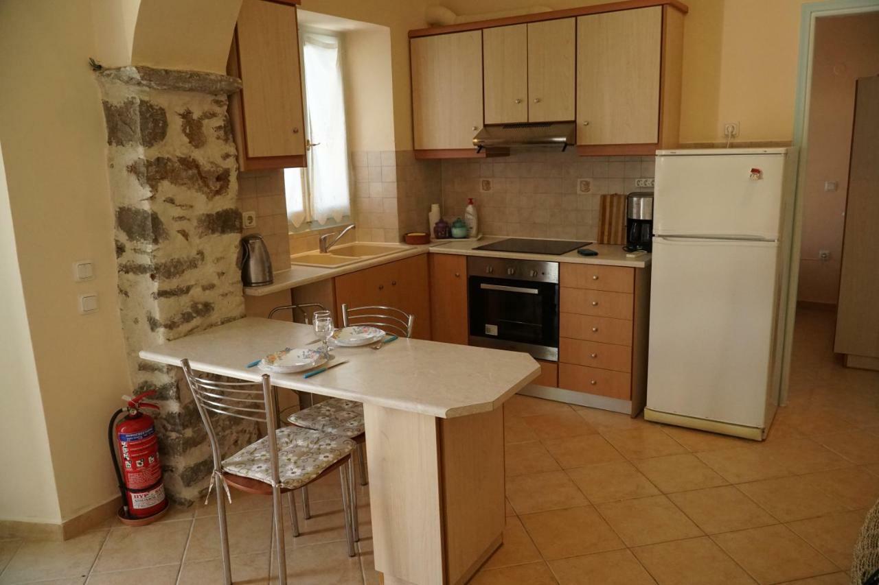 Apartment Gialos Symi Exteriör bild